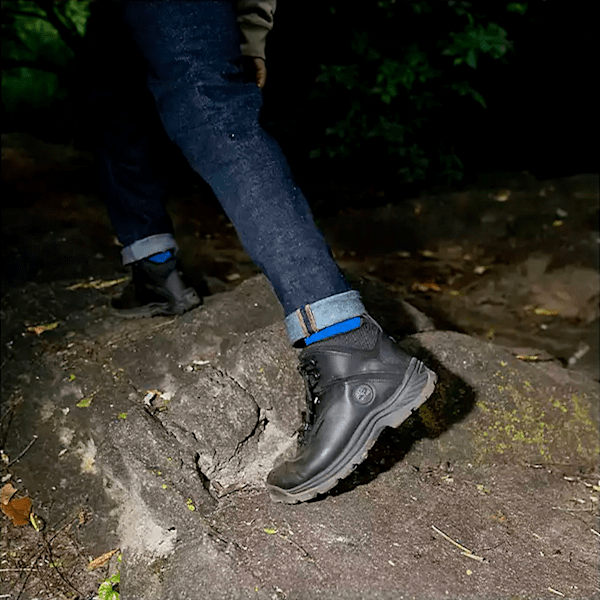 Men's White Ledge Mid Waterproof Hiking Boot / Black