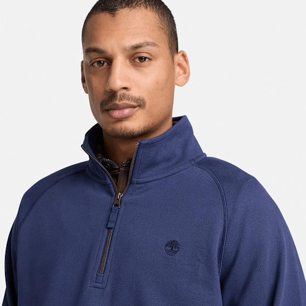 Men's Exeter River Embroidered Logo Quarter-Zip Sweatshirt / Dark Navy