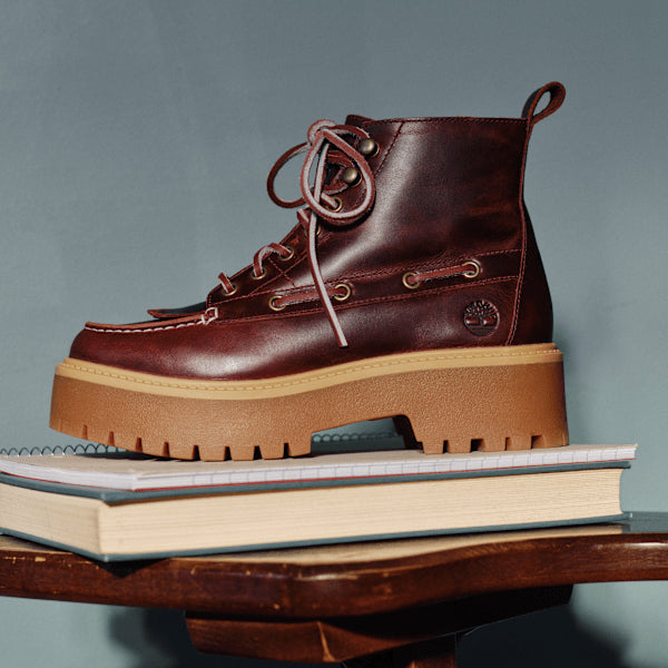 Women’s Stone Street Platform Kiltie Boot / Root Beer Full-Grain